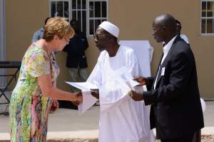 Opening Lamin Health Center - Kinderen Van Lamin